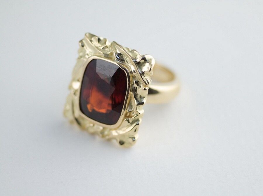 Ring - carved 22ct Gold Almandine Garnet