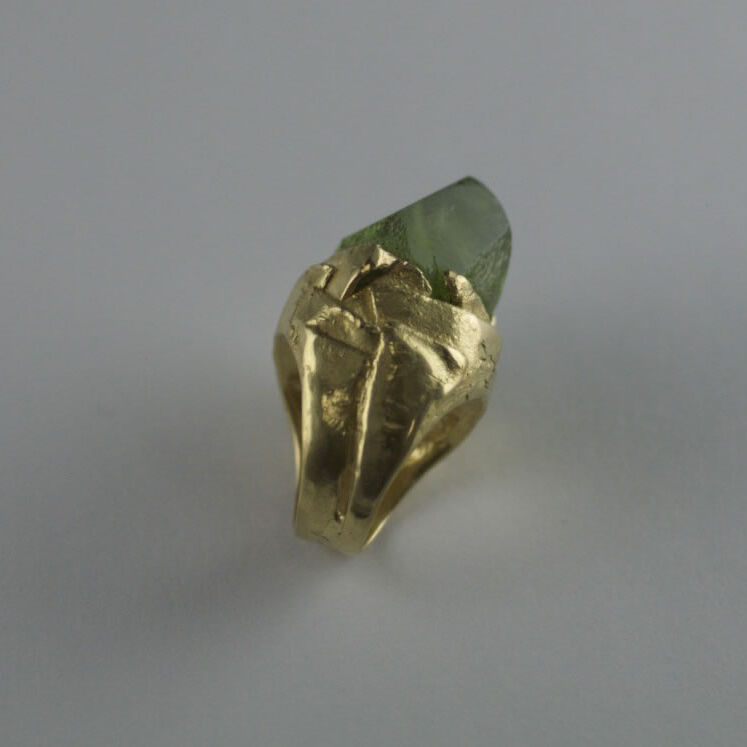  Peridot crystal 18ct gold